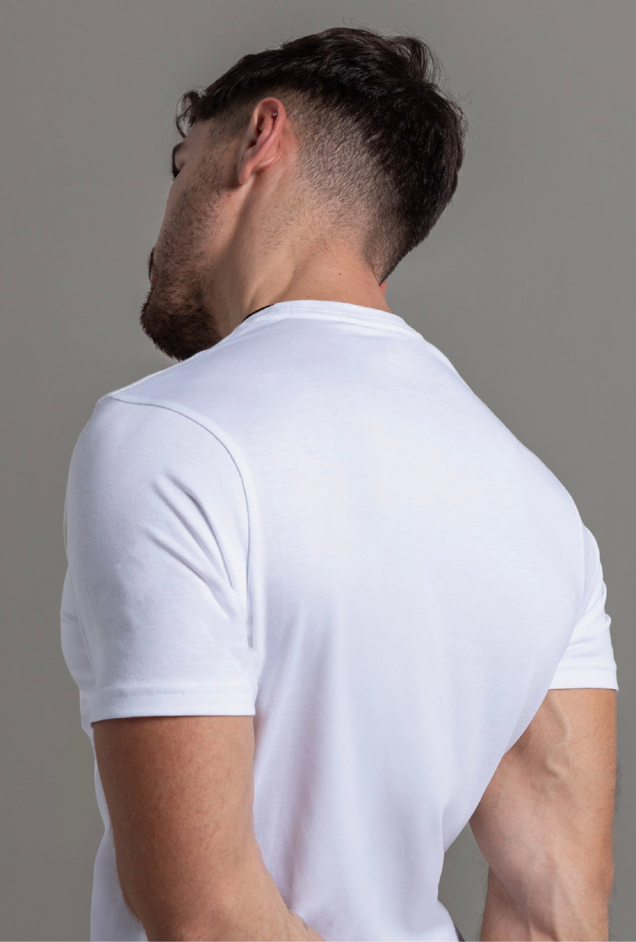 Essential t-shirt back view polar white