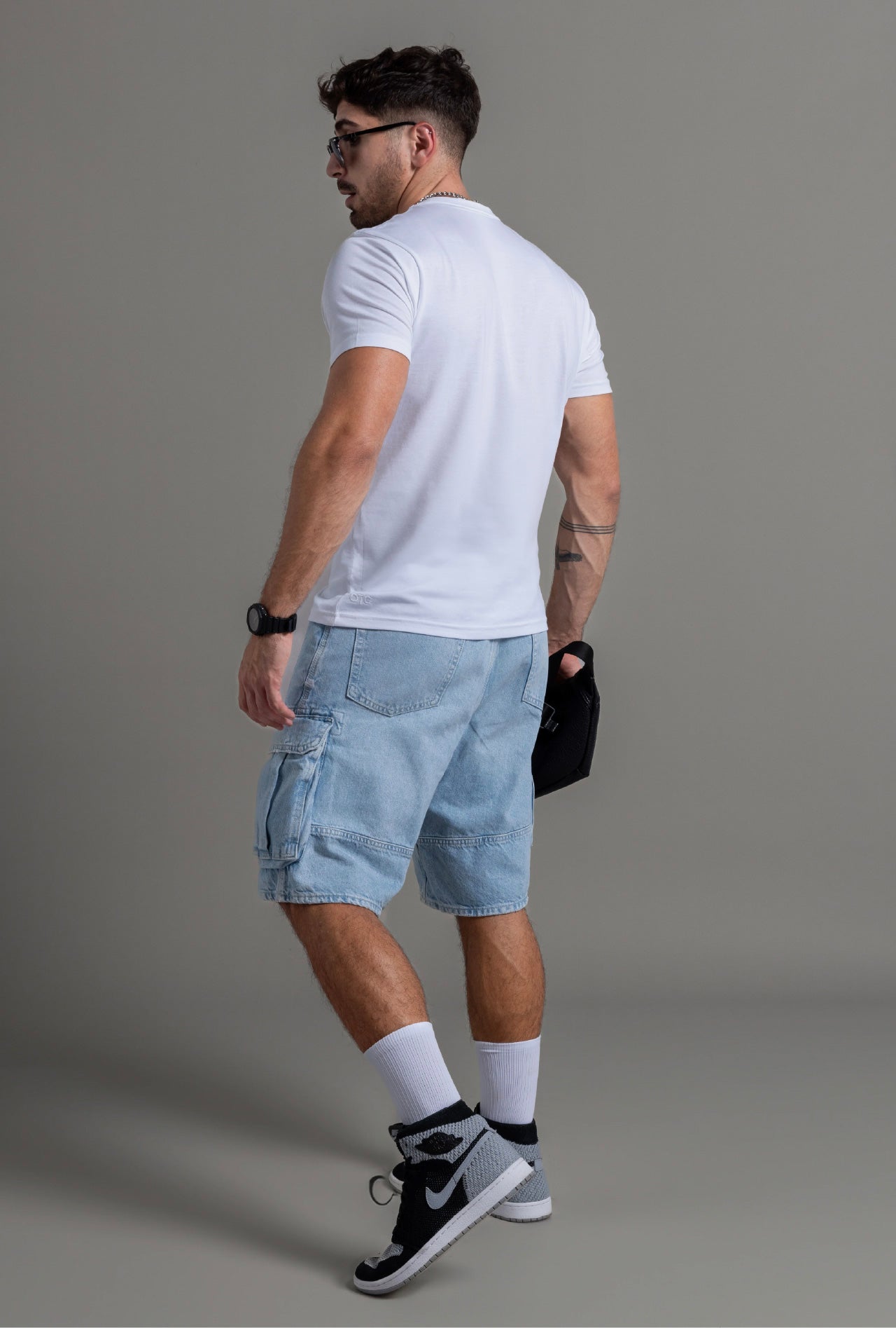 Essential t-shirt back full size view polar white